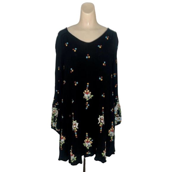 Free People Embroidered Oxford Swing Dress Tunic Black Small Floral Bohemian EUC - Picture 3 of 10